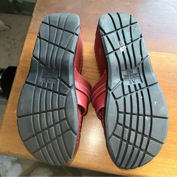 American Eagle Sandals Womens 5M Red Leather Vintage Platform Flip Flop Thong - Picture 9 of 11